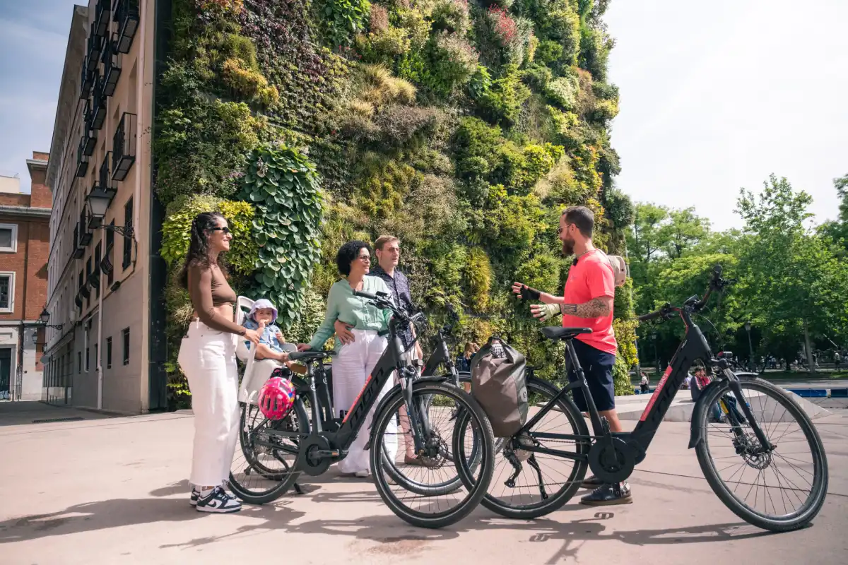 TOURS À VÉLO